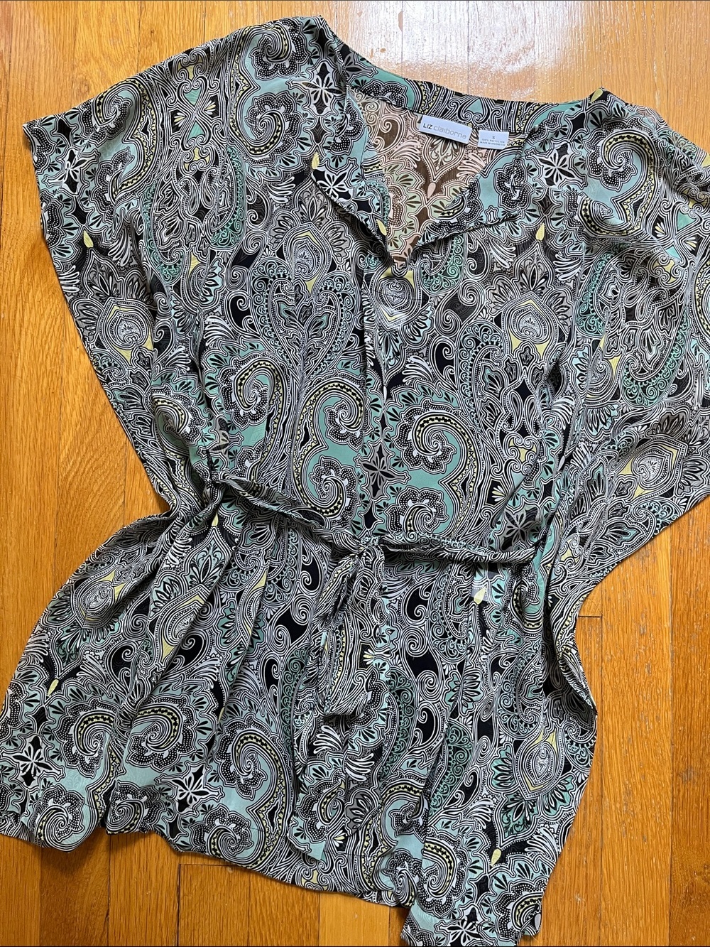 Sheer Overlay Flowy Paisley Caftan Style Top with Sash Belt and Liner Tank - Picture 4 of 13